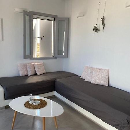 Maganiotis Rooms Kimolos Bagian luar foto